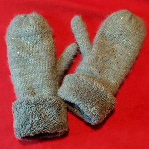 Grey winter mittens